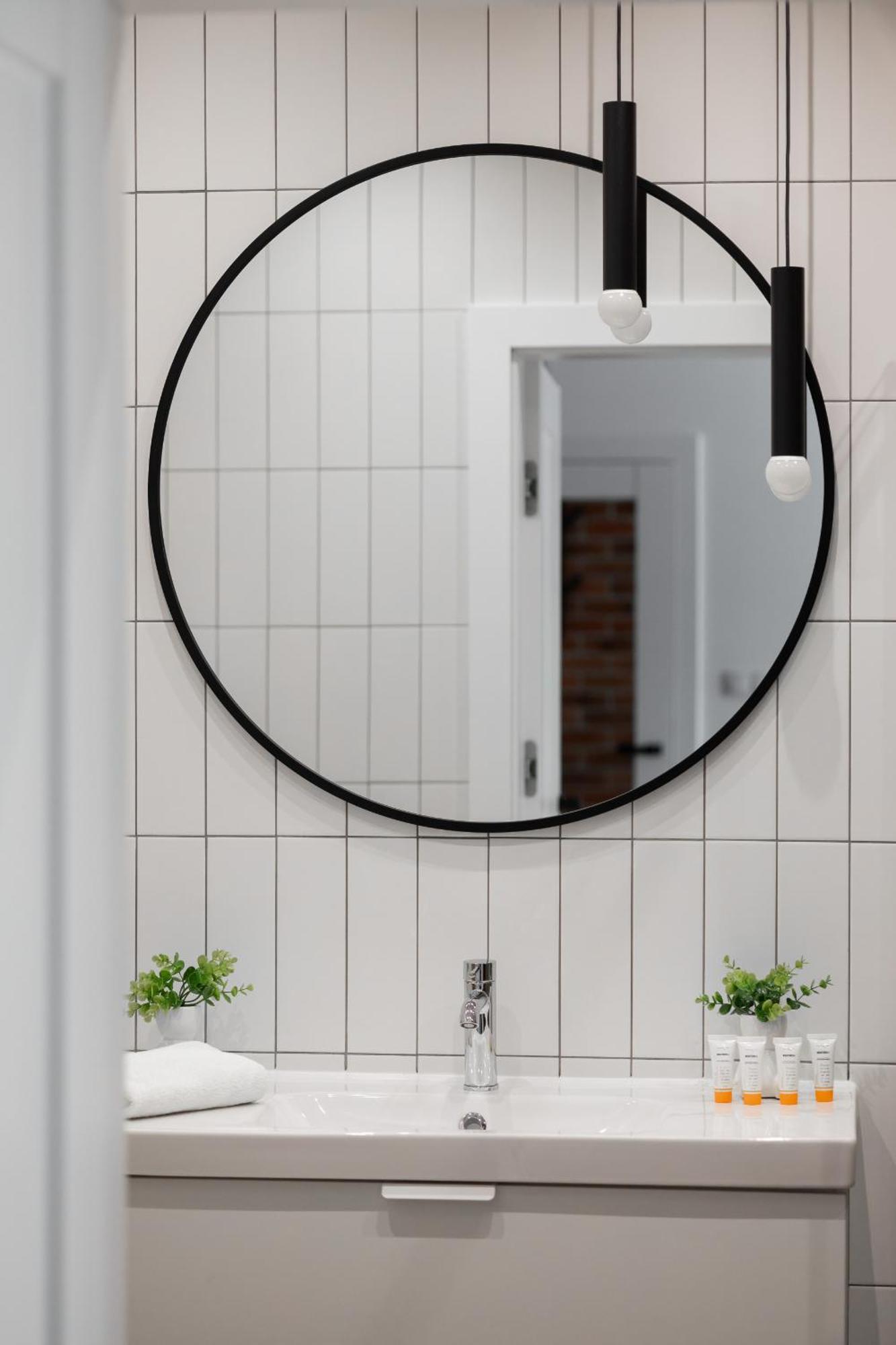Komfortowy Apartament Dla 4 Osob Z Parkingiem By Noclegi Renters Варшава Екстериор снимка
